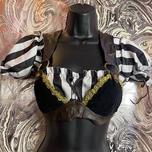 Sexy pirate top